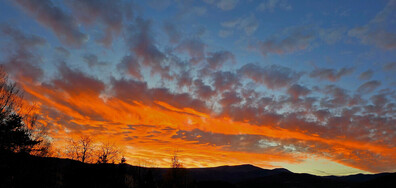 Огнен залез над Чипровци
