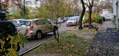 Паркиране на тротоара
