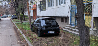 Да превърнем градинката в паркинг?