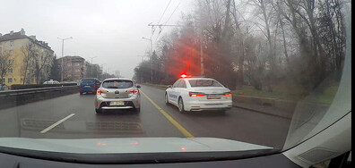 Шофиране в бус лентата