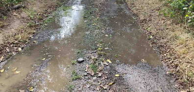 Четвърти ден без вода: Авария наводнява улица в община Берковица