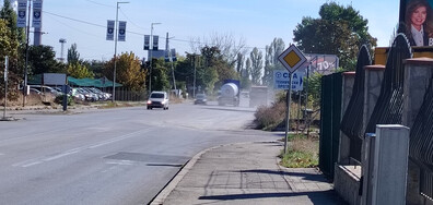 Международен път Е85 потъва в кал
