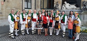 ГОЛЯМОТО БЪЛГАРСКО ХОРО: Фолклор и танци в Брюксел (СНИМКИ)