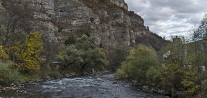 Спасиха алпинистка, паднала от скала над село Лакатник