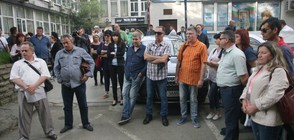 ДАНЪЧНИТЕ НА ПРОТЕСТ: Шествие заради съкращения в системата на НАП