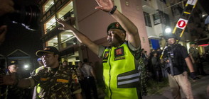 Камикадзета се взривиха пред полицейски участък в Индонезия (ВИДЕО+СНИМКИ)