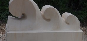 Творци ваят море от камък в курорта "Св. Св. Константин и Елена" (ВИДЕО+СНИМКИ)