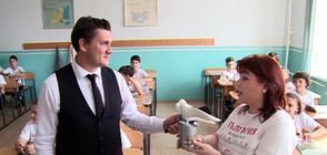 "Господари на ефира" връчи "Бяла лястовица" на инициативни ученици от Стара Загора