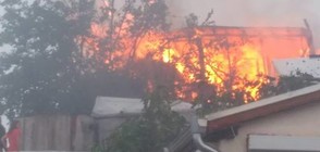 Мълния подпали покрив в Сандански (ВИДЕО)