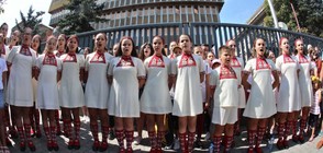 Детският хор на БНР излезе на протест (ВИДЕО+СНИМКИ)