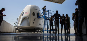 Японски милиардер ще пътува до Луната през 2023 година
