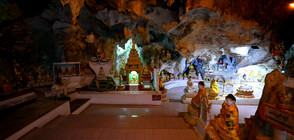 “Без багаж“ в пещерите Пиндая
