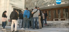 В ПОДКРЕПА НА ВЪРБАНОВ: Журналисти на протест във Велико Търново