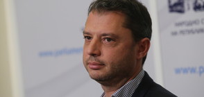 Делян Добрев: Преговаряме с „Газпром“ за цените на газа