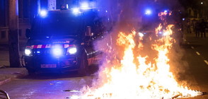 Сблъсъци между демонстранти и полиция на протест в Барселона (ВИДЕО+СНИМКИ)