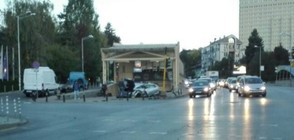 Кола самокатастрофира на метростанция в София (ВИДЕО)
