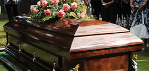 Канадец се върна вкъщи след "погребението си"