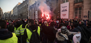 Втори ден на протести срещу цените на горивата във Франция