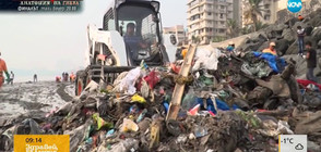 ЗА ПО-ЧИСТА ИНДИЯ: Доброволци помагат в събирането на тоновете боклук (ВИДЕО)