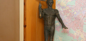Задържаха крадеца на статуята на Аполон
