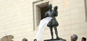 Принц Чарлз откри статуя на Шекспир в Куба (СНИМКИ)