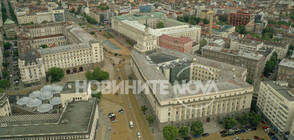 Стъкленият купол на новата пленарна зала вече е монтиран (СНИМКИ)