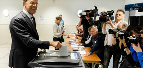 Премиерът на Холандия отиде да гласува на евроизборите с колело (СНИМКИ)