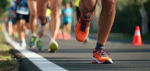 С БЛАГОРОДНА КАУЗА: Бегачи събират пари за специално легло за бебета в Бургас