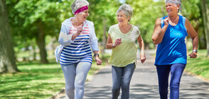 Намалиха наполовина нормата за движение на възрастните жени