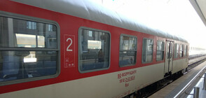 Запали се локомотивът на пътническия влак Ямбол - Бургас (СНИМКИ)