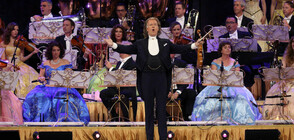 Холандският феномен Андре Рийо се срещна със златните ни момичета