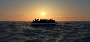 Лодка с 86 мигранти се преобърна край Тунис, има изчезнали