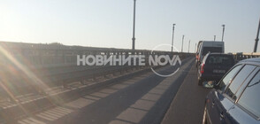 ОТ "МОЯТА НОВИНА": Огромна опашка на Дунав мост на влизане в България (СНИМКА)