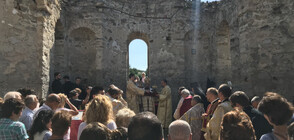 За първи път от 56г.: Песнопения огласиха Потопената църква (ВИДЕО+СНИМКИ)