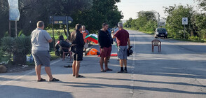 Четвърто денонощие блокада на пътя Ямбол-Сливен, протестират и в Първомай