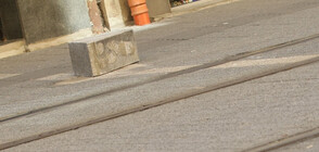 Повдигнаха обвинения на мъжа, който откърти ограничителите по ул. "Граф Игнатиев"