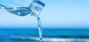 Рискът за здравето от пластмасата в питейната вода е нисък