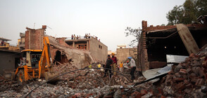 Най-малко 16 души станаха жертва на експлозия във фабрика за фойерверки в Индия (ВИДЕО+СНИМКИ)