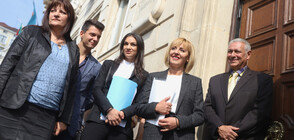 Мая Манолова се регистрира за участие в местния вот (ВИДЕО+СНИМКИ)