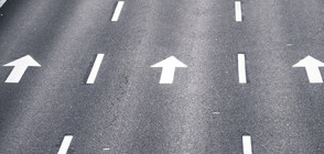 От АПИ освежават пътната маркировка и поставят липсващи знаци