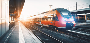 Мъж застана пред влак заради закъснялата си съпруга