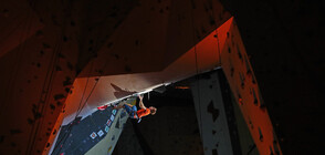 Жената-паяк подобри световен рекорд по скоростно катерене (ВИДЕО)