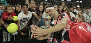 Гришо облече шантав анцуг и получи предложение за брак в Мелбърн (ВИДЕО+СНИМКИ)