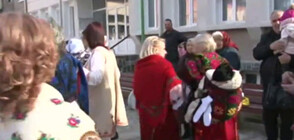 Отбеляха празника с бабино хоро в село Баня