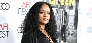 ГОРЕЩО: Риана позира по бельо (СНИМКИ)