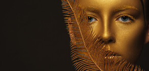 ФАЛШИВО ЗЛАТО: Пластмаса и метални топчета вместо злато в бижутата (ВИДЕО)