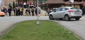 Дами показаха майсторски умения в шофирането на осмомартенско рали