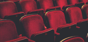 Театър „Възраждане" с представление на живо във Facebook (ВИДЕО)