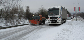 Пътят Русе-Бяла е затворен, 7 населени места имат проблеми с тока (СНИМКИ)
