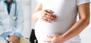 Жена в медикаментозна кома с COVID-19 роди близнаци в Бургас (ВИДЕО)